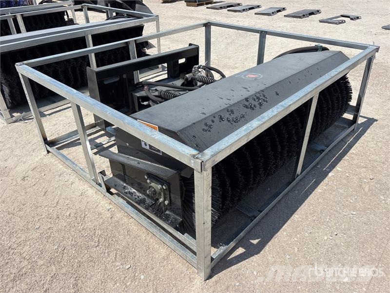 Wolverine PAB-11-72W 72 in Skid Steer Broom (Unuse Süpürgeler