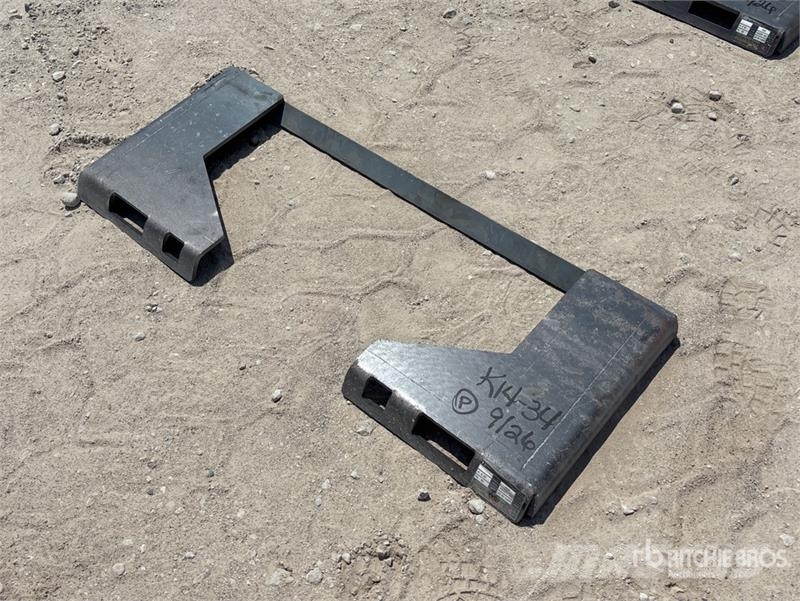 Wolverine QMP1-16-10T Skid Steer Attachment Mounti Other components