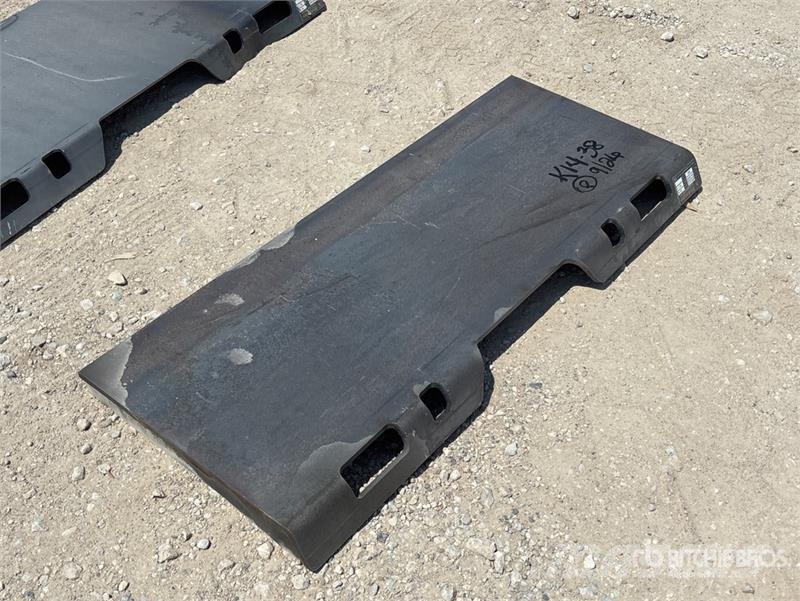 Wolverine QMP2-16-12T Skid Steer Attachment Mounti Other components