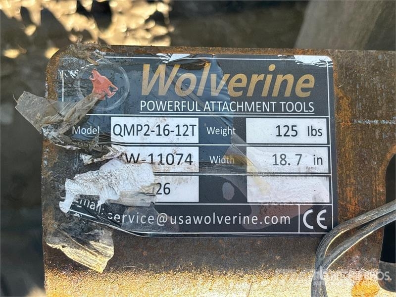  Wolverine QMP2-16-12T Skid Steer Attachment Mounti Otros componentes