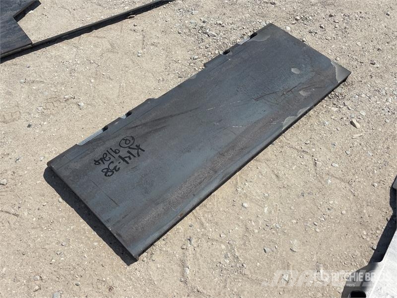 Wolverine QMP2-16-12T Skid Steer Attachment Mounti Other components