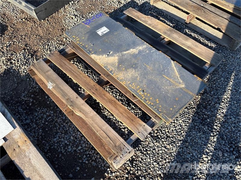  Wolverine QMP3-16-6T Skid Steer Attachment Mountin Otros componentes