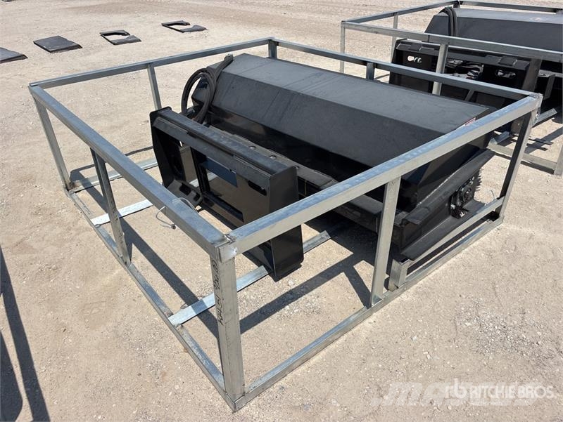 Wolverine RS72 Manual Angled Skid Steer Broom (Unu Süpürgeler