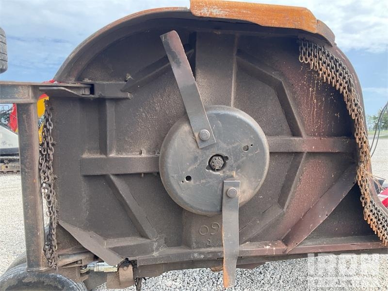 Woods BW1560 15 ft Batwing Rotary Cutter 茎切断機