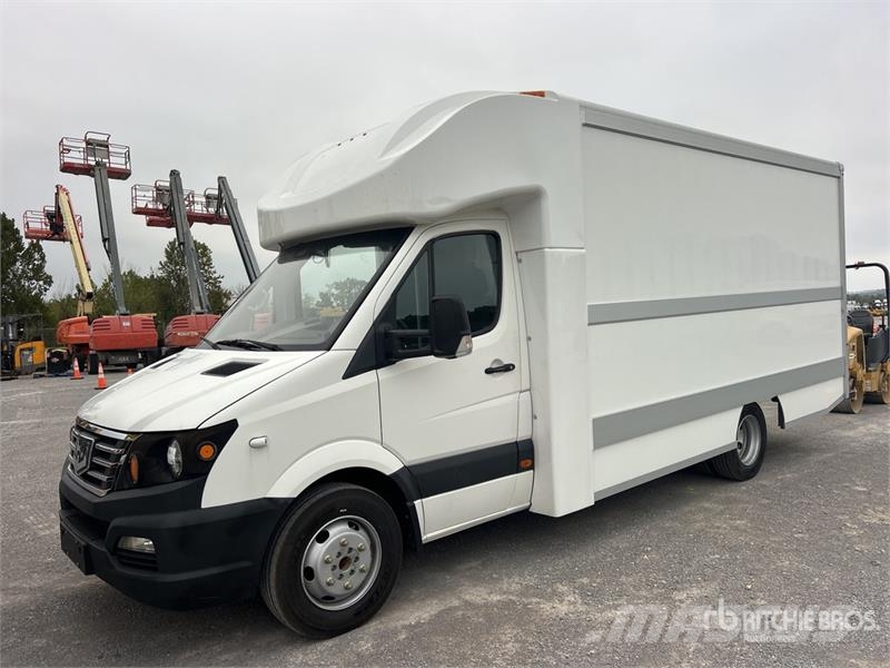 Workhorse W750 Electric 4x2 Step Van Dobozos