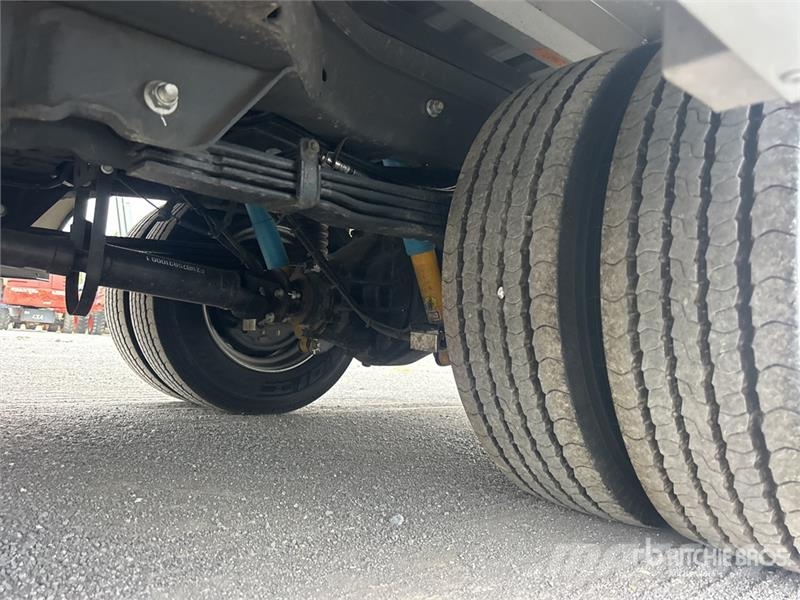 Workhorse W750 Electric 4x2 Step Van Dobozos
