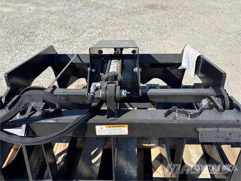 Worksaver ETG-5 60 in 60" grapple bucket Skid Steer Grapple Grabulje