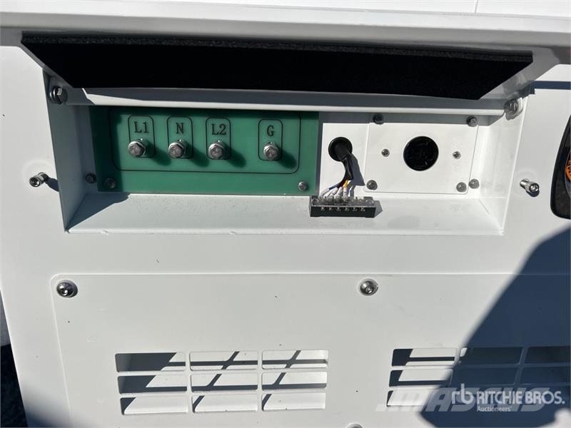 World Class 22KW 22 kW Skid-Mounted Generator Set مولدات ديزل