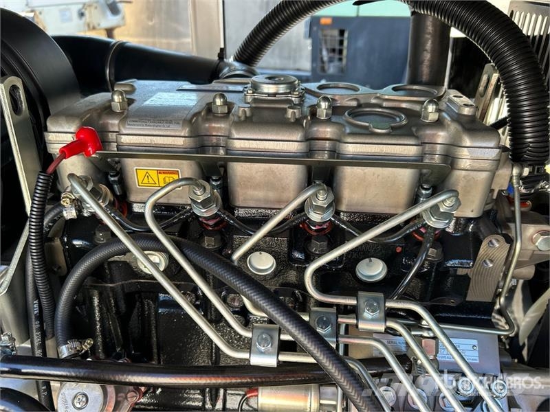 World Class 22KW 22 kW Skid-Mounted Generator Set مولدات ديزل