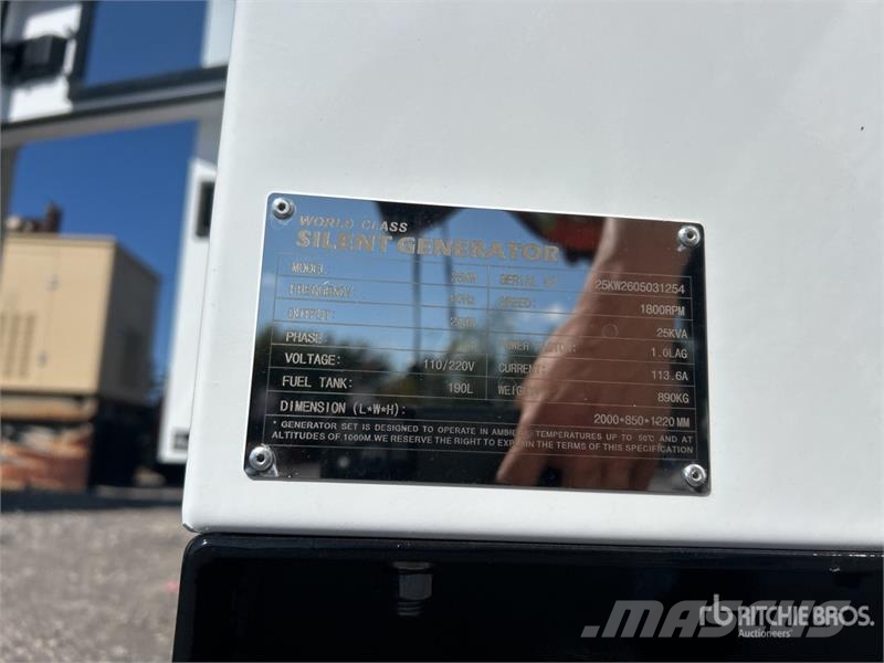 World Class 25 kW Skid-Mounted Generator Set Dizelski agregati