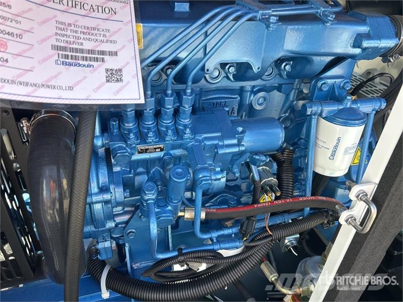 World Class 25 kW Skid-Mounted Generator Set Dizelski agregati