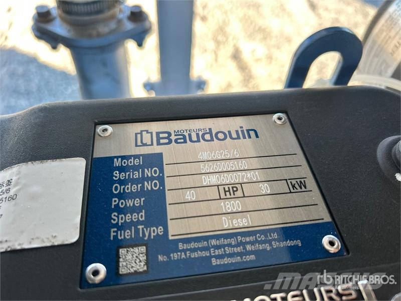 World Class 25KW 25 kW Skid-Mounted Generator Set Generatori diesel