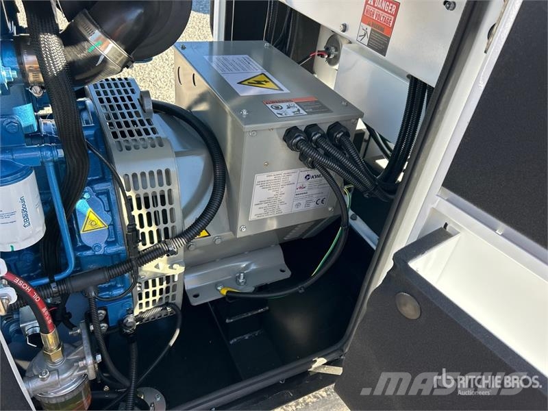 World Class 25KW 25 kW Skid-Mounted Generator Set Generatori diesel