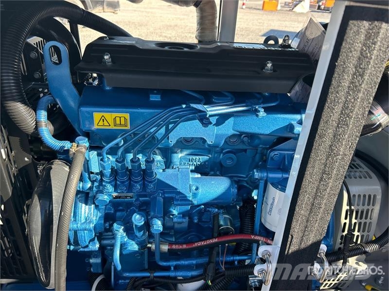 World Class 25KW 25 kW Skid-Mounted Generator Set Generatori diesel
