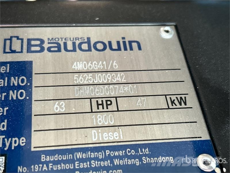 World Class 41KW 41 kW Skid-Mounted Generator Set Generatori diesel