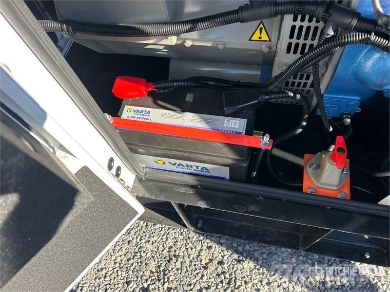 World Class 41KW 41 kW Skid-Mounted Generator Set Generatori diesel