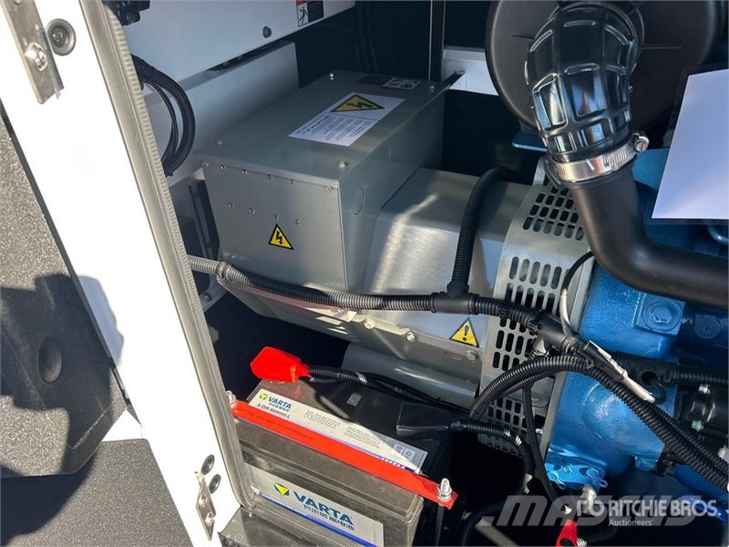 World Class 41KW 41 kW Skid-Mounted Generator Set Generatori diesel