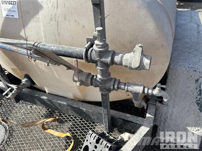 Wylie & Son EXP-500L-S 450 gal T/A Water Tank Trailer Muud veokid