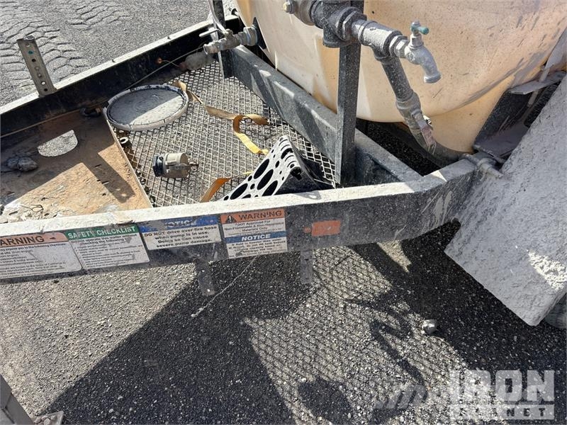 Wylie & Son EXP-500L-S 450 gal T/A Water Tank Trailer Muud veokid
