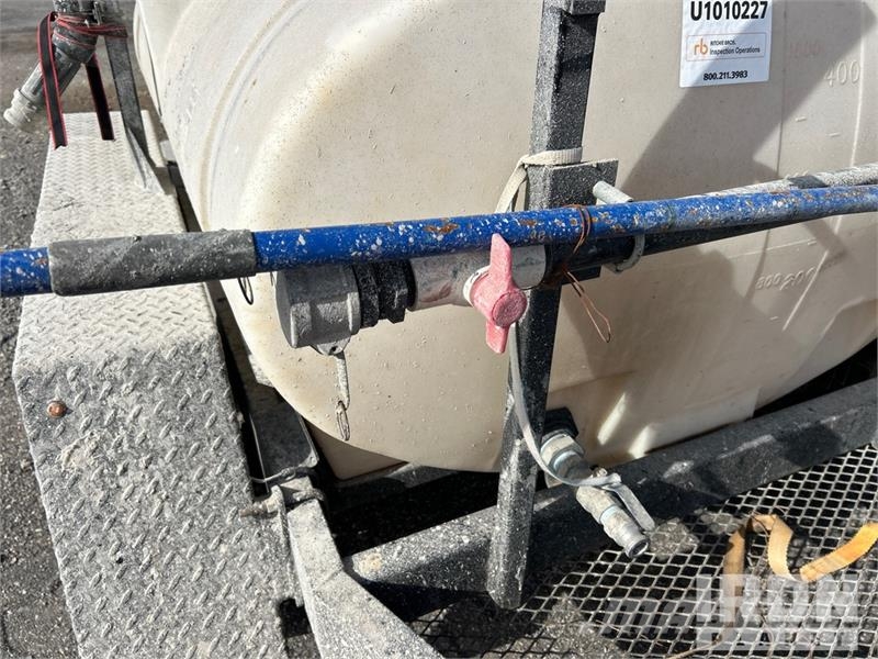 Wylie & Son EXP-500L-S 450 gal T/A Water Tank Trailer Muud veokid