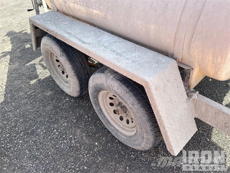 Wylie & Son EXP-500L-S 450 gal T/A Water Tank Trailer Muud veokid