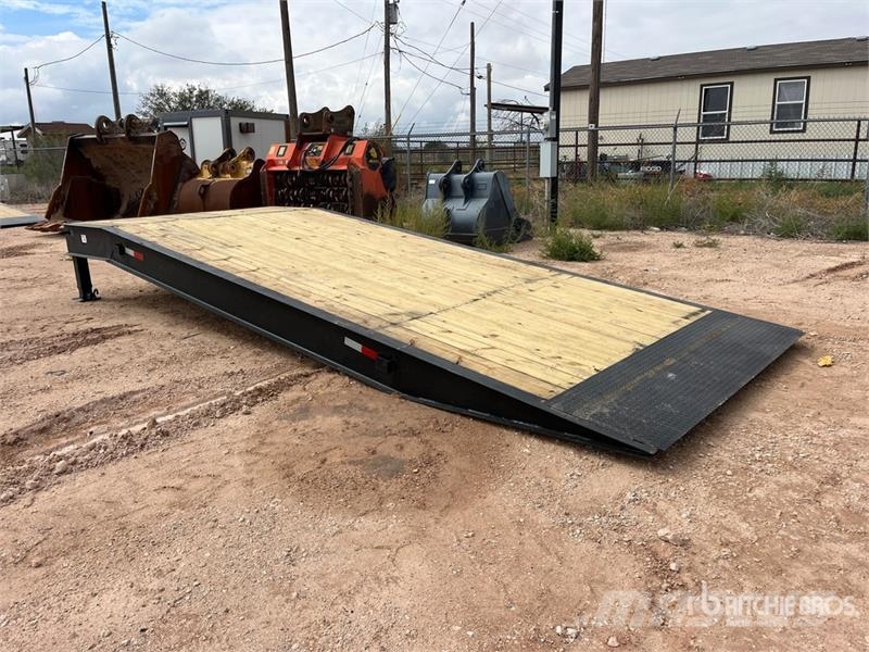 X-STAR 20 ft x 101 in Loading Ramp (Unused) 其他
