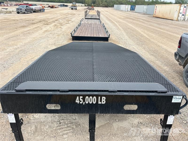 X-STAR 25 ft x 101 in Loading Ramp معدات البناء - غير ذلك