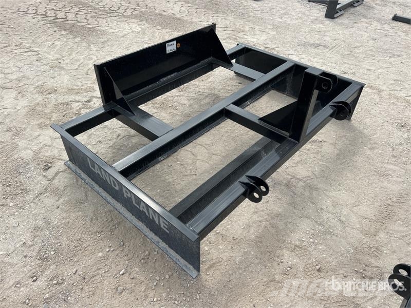 X-STAR 72 in Skid Steer Landplane (Unused) Sleepeggen