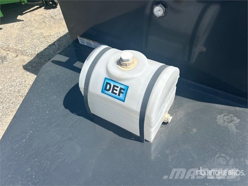 X-STAR 750 gal T/A Tanker Trailer (Unused) Tanktrailere