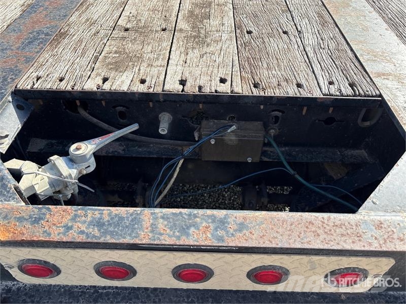 XL Specialized 30DD 52 ft T/A Step Deck Trailer 로우 로더