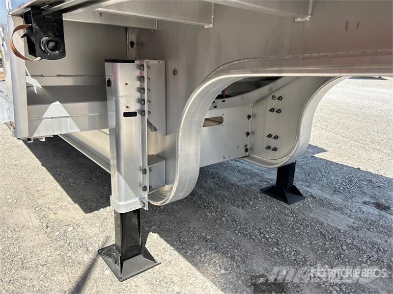 Xtreme 53 ft T/A Spread Axle Step Deck Trailer Plataformas bajas
