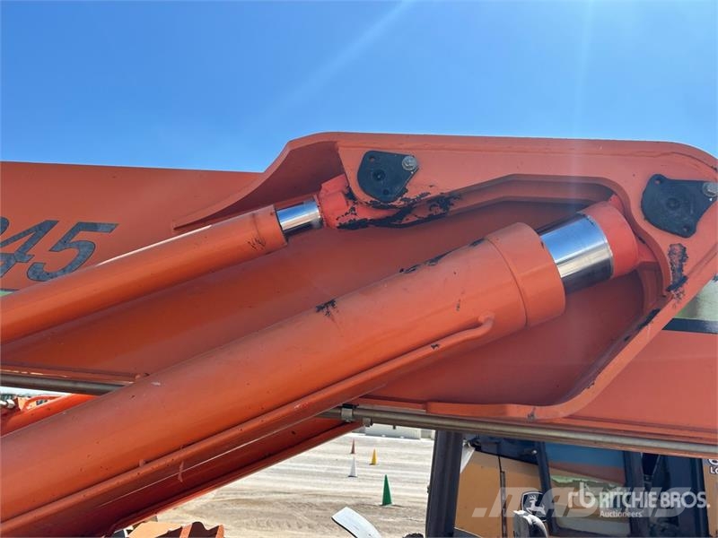 Xtreme XR1245 Telehandler Sollevatori telescopici