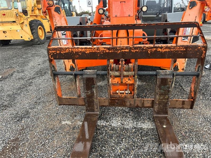 Xtreme XR1245 Telehandler مناولات متداخلة
