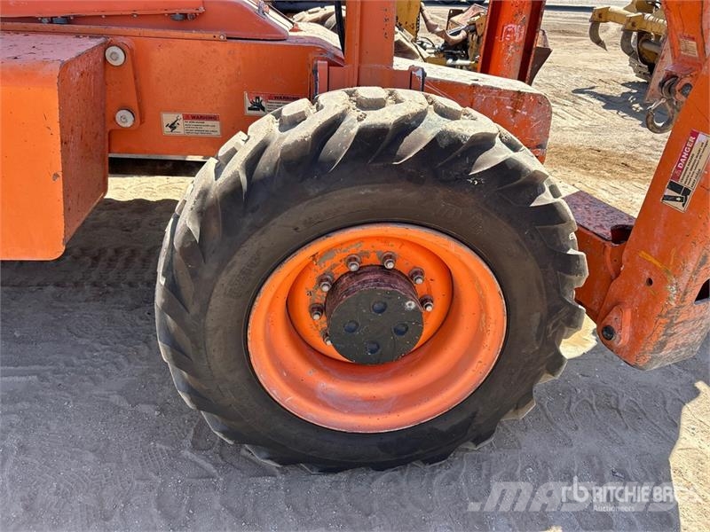 Xtreme XR1245 Telehandler Sollevatori telescopici