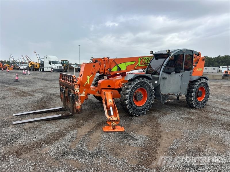 Xtreme XR1245 Telehandler مناولات متداخلة