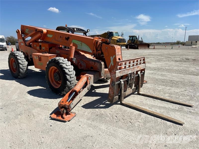 Xtreme XR1245 Telehandler Sollevatori telescopici