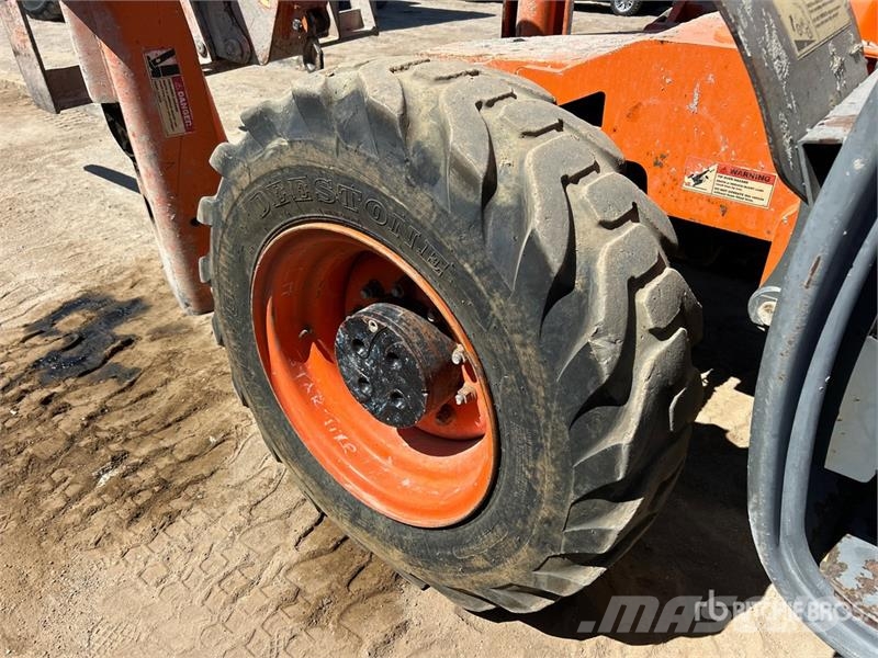 Xtreme XR1245 Telehandler Sollevatori telescopici