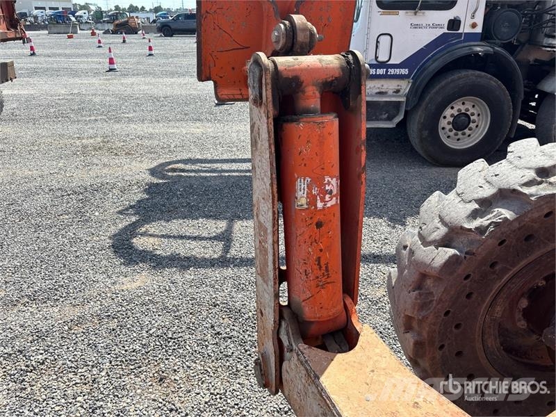 Xtreme XR1255 Telehandler テレスコーピックハンドラー