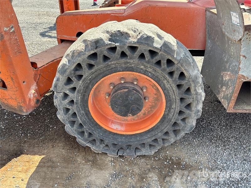 Xtreme XR1255 Telehandler テレスコーピックハンドラー