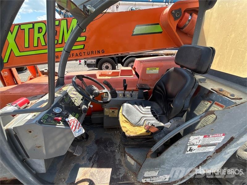 Xtreme XR1255 Telehandler テレスコーピックハンドラー