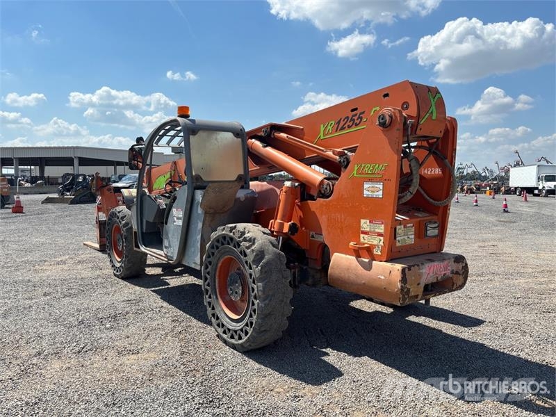 Xtreme XR1255 Telehandler テレスコーピックハンドラー