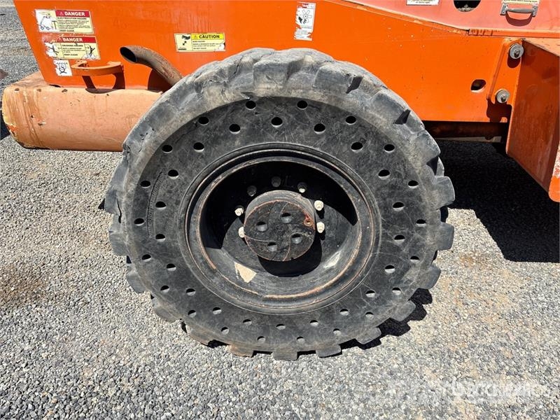 Xtreme XR1255 Telehandler テレスコーピックハンドラー
