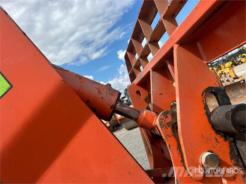 Xtreme XR842 Telehandler Manipuladores telescópicos