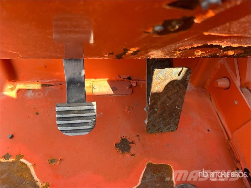 Xtreme XR842 Telehandler Manipuladores telescópicos