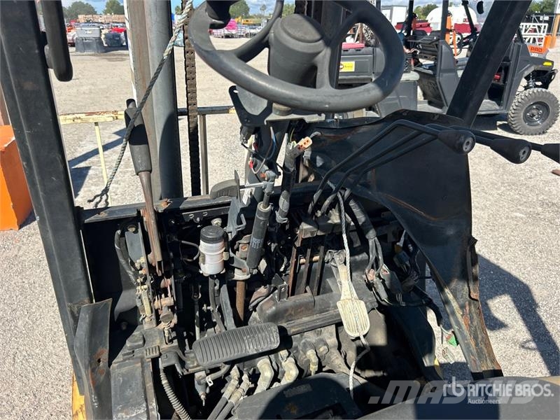 Yale 40VX Pneumatic Tire Forklift Viljuškari - ostalo