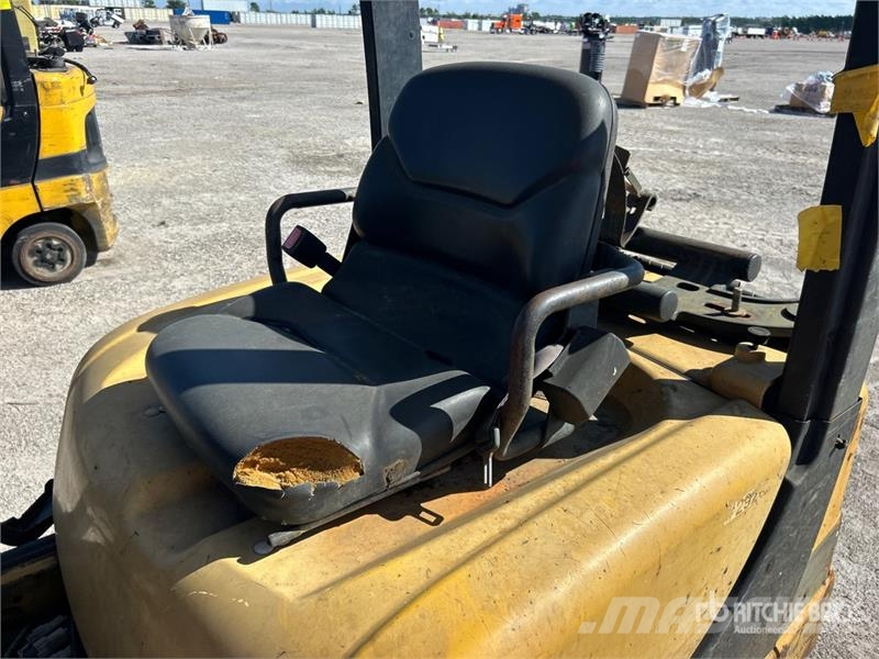 Yale 40VX Pneumatic Tire Forklift Viljuškari - ostalo