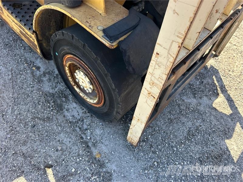 Yale 40VX Pneumatic Tire Forklift Viljuškari - ostalo