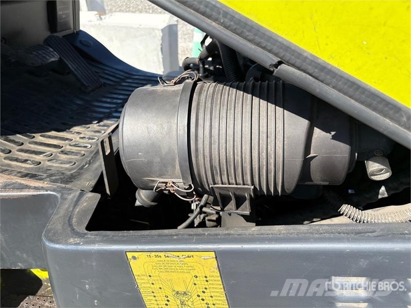 Yale 5450 lb Cushion Tire Forklift フォークリフト - その他