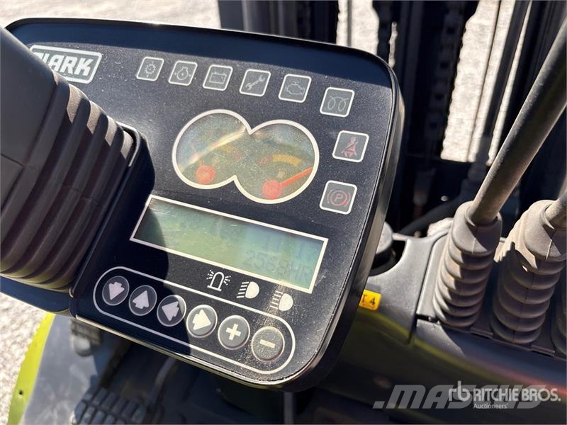 Yale 5450 lb Cushion Tire Forklift フォークリフト - その他
