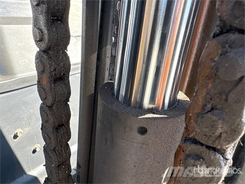 Yale 5450 lb Cushion Tire Forklift フォークリフト - その他